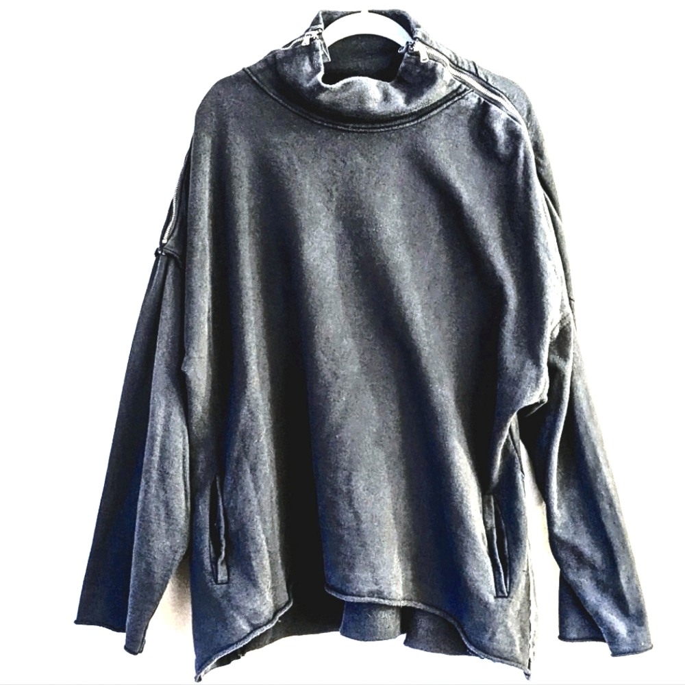 Baci Italy Distressed Cotton Sweatshirt with Shoulder Zipper – Grey – Size L